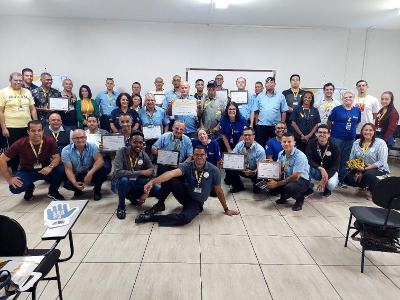 Neste primeiro encontro, cerca de 40 motoristas ouviram orientações para ampliar a segurança viária
