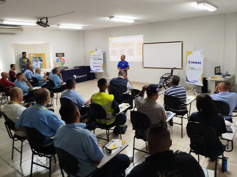 O risco de dirigir alcoolizado foi um dos principais temas abordados: 50 pessoas perderam a vida em Campinas, em 2024, ao dirigir após consumir bebida alcoólica