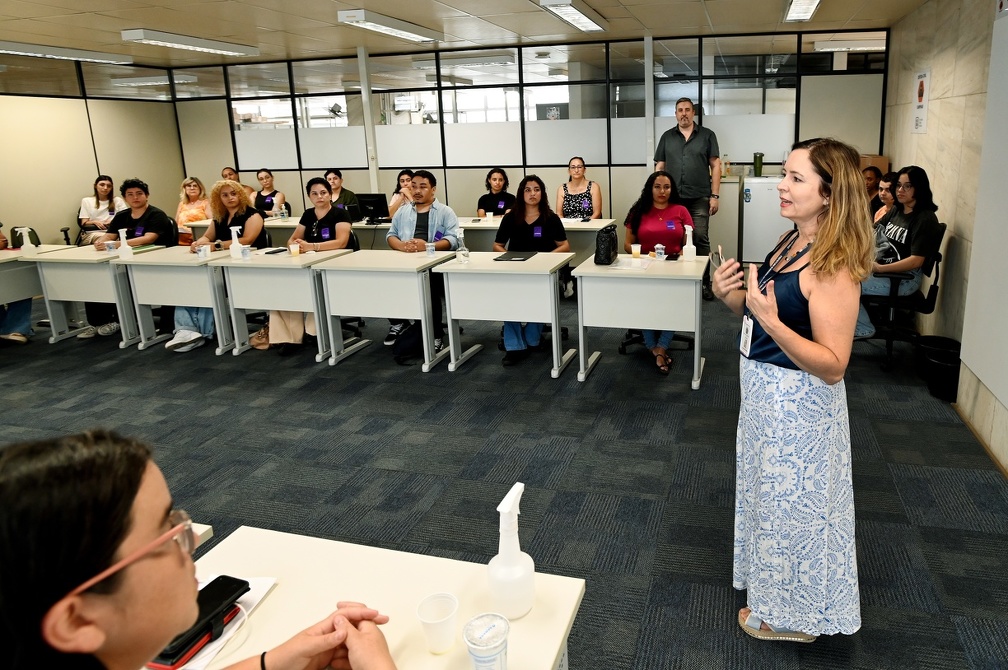 Reunião de boas vindas a novos estagiários foi realizada nesta segunda-feira, 2 de dezembro