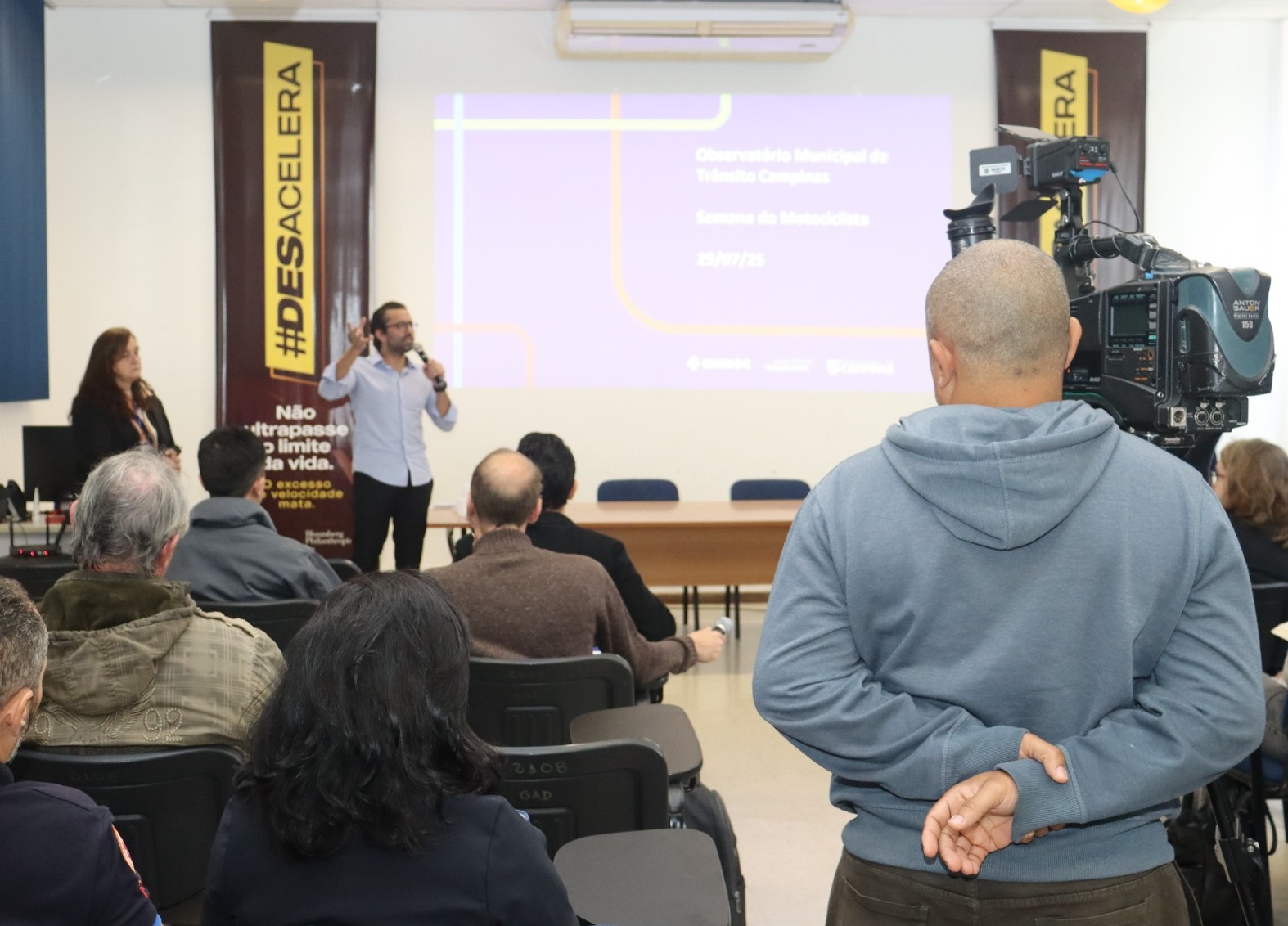 O estudo também indicou que o problema é mais grave nas vias arteriais, onde 38% dos veículos trafegavam acima da velocidade