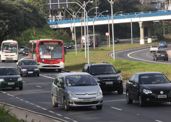 Trânsito em via de Campinas