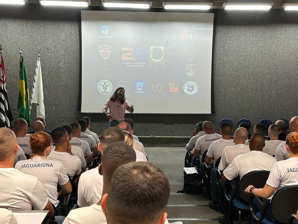 Aula inaugural contou com participação do delegado da PF Edson Geraldo de Souza