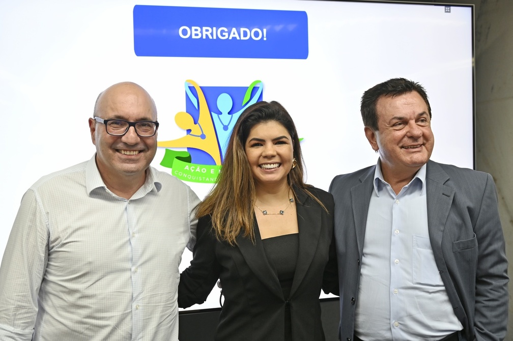 Prefeito com apoiadores do evento