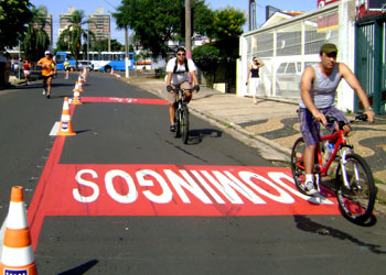 Ciclistas passeiam por Campinas