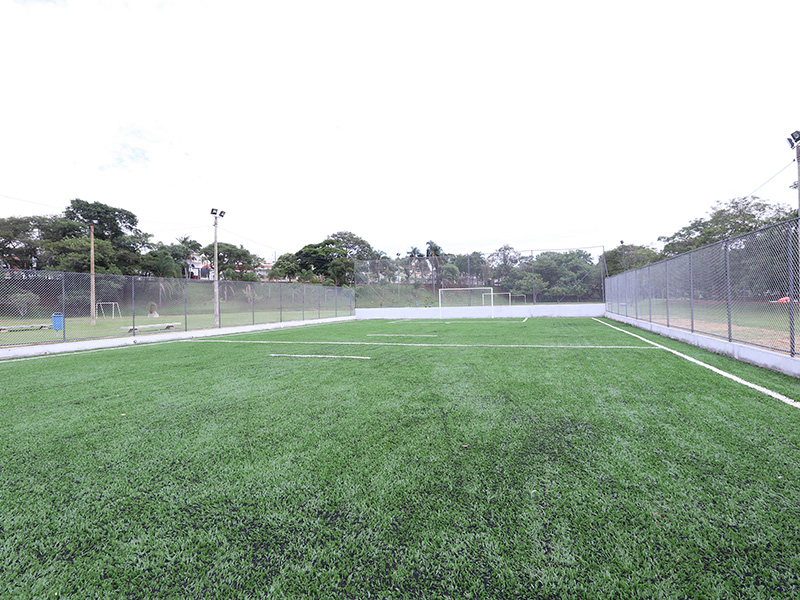 Campo de futebol society é novidade