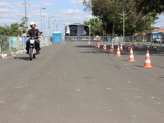 Motociclistas puderam exercitar manobras