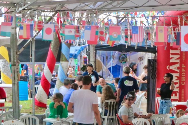 A Festa das Nações é atração tradicional no Distrito e sempre atrai grande público