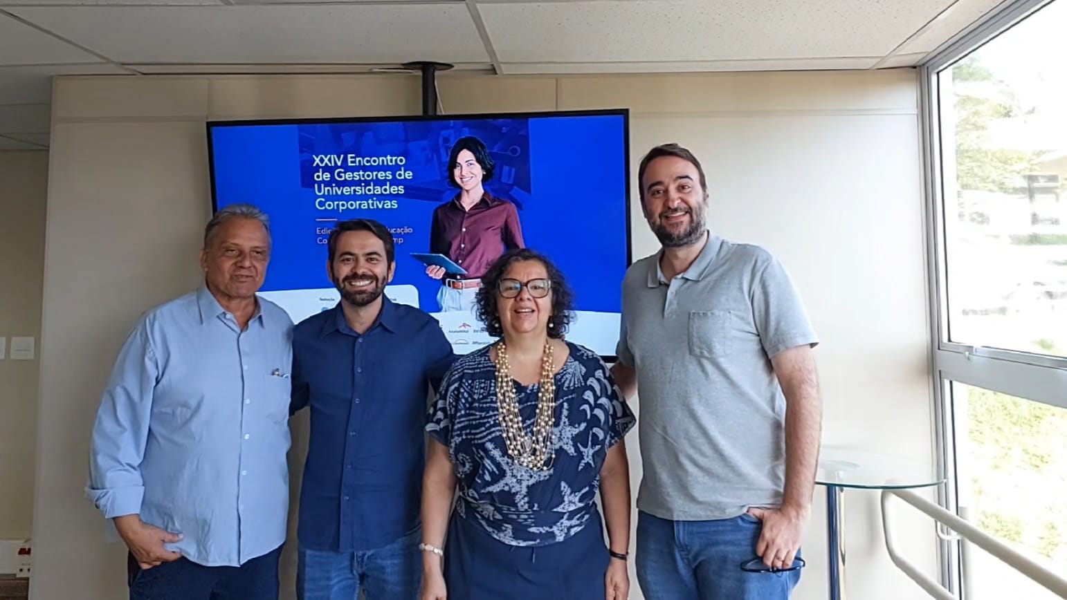 Edison Cardoso Lins, coordenador executivo da Educorp, Victor Lobo, coordenador do GentiLab, Eleonora Jorge Ricardo, presidente da Anitec, e Daniel Graziano, do GentiLab