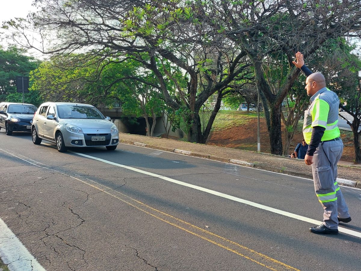 Serão 11 agentes da Mobilidade Urbana na operação, além de equipes semafóricas e operadores da Central de Monitoramento de Operações