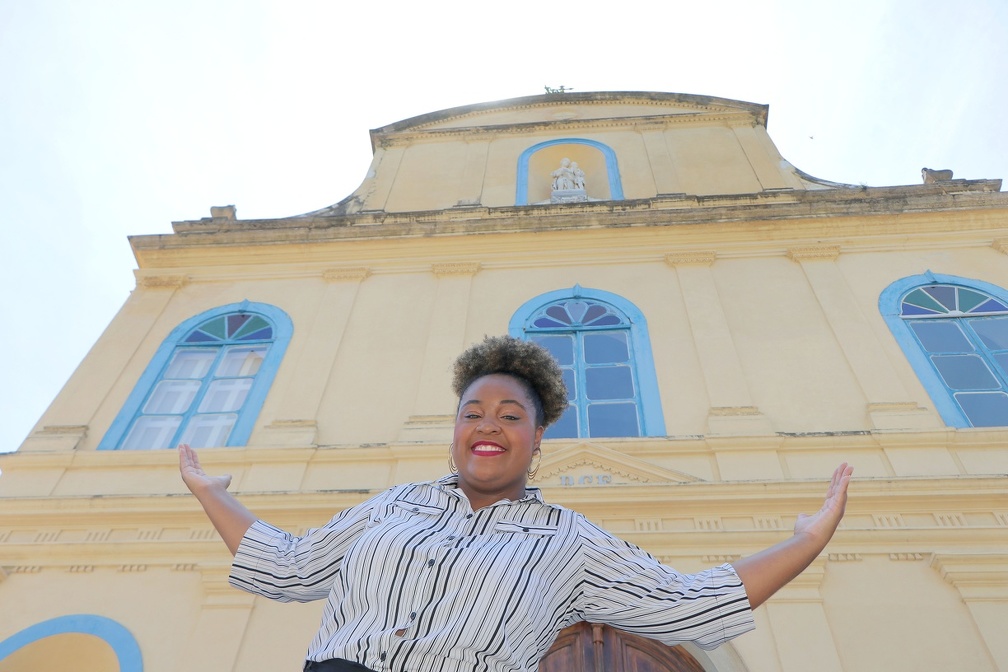 Kizzy Oliveira é guia de turismo em Campinas: história da cidade fascina visitantes