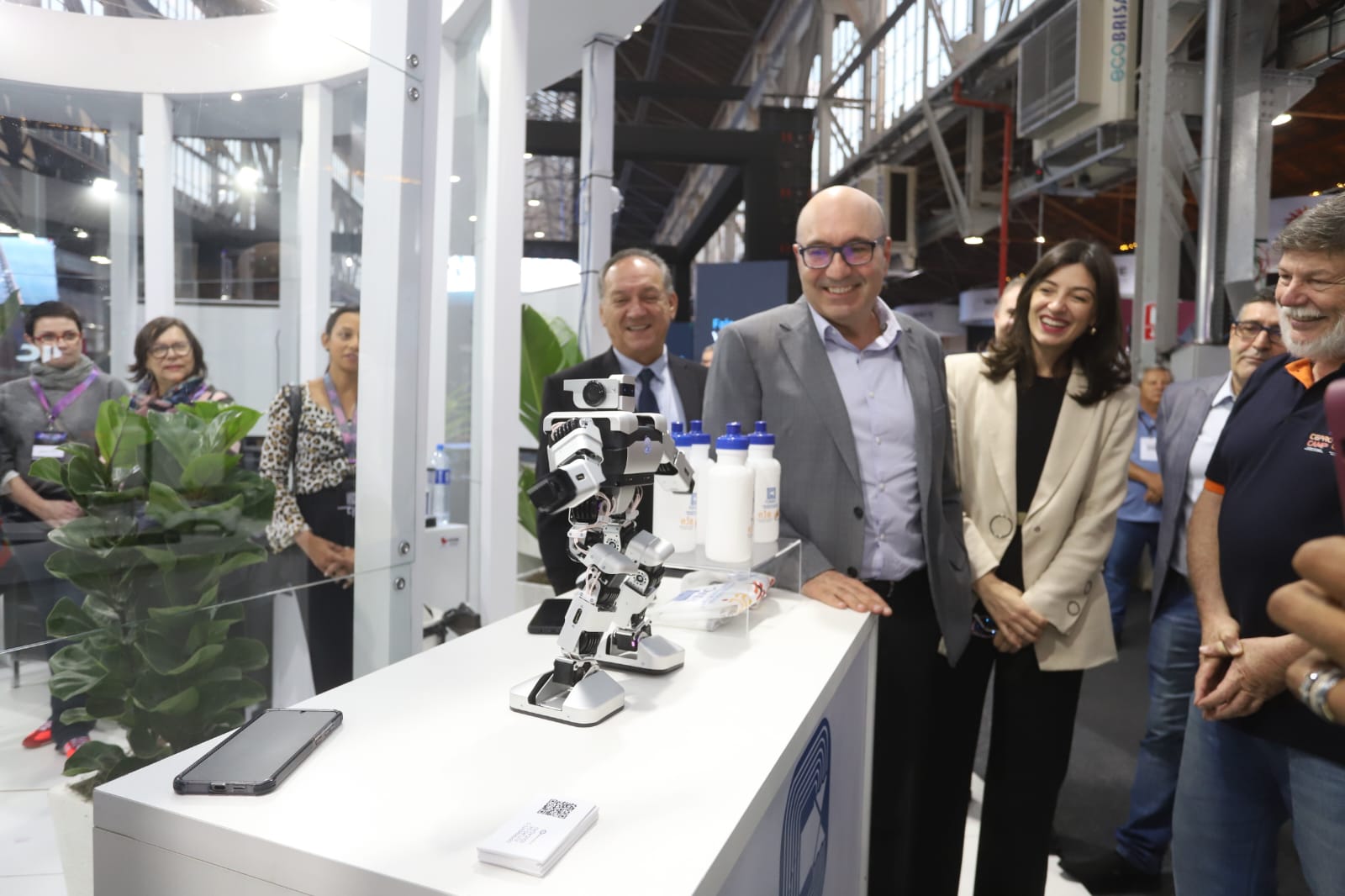 Prefeito conheceu inovações da feira