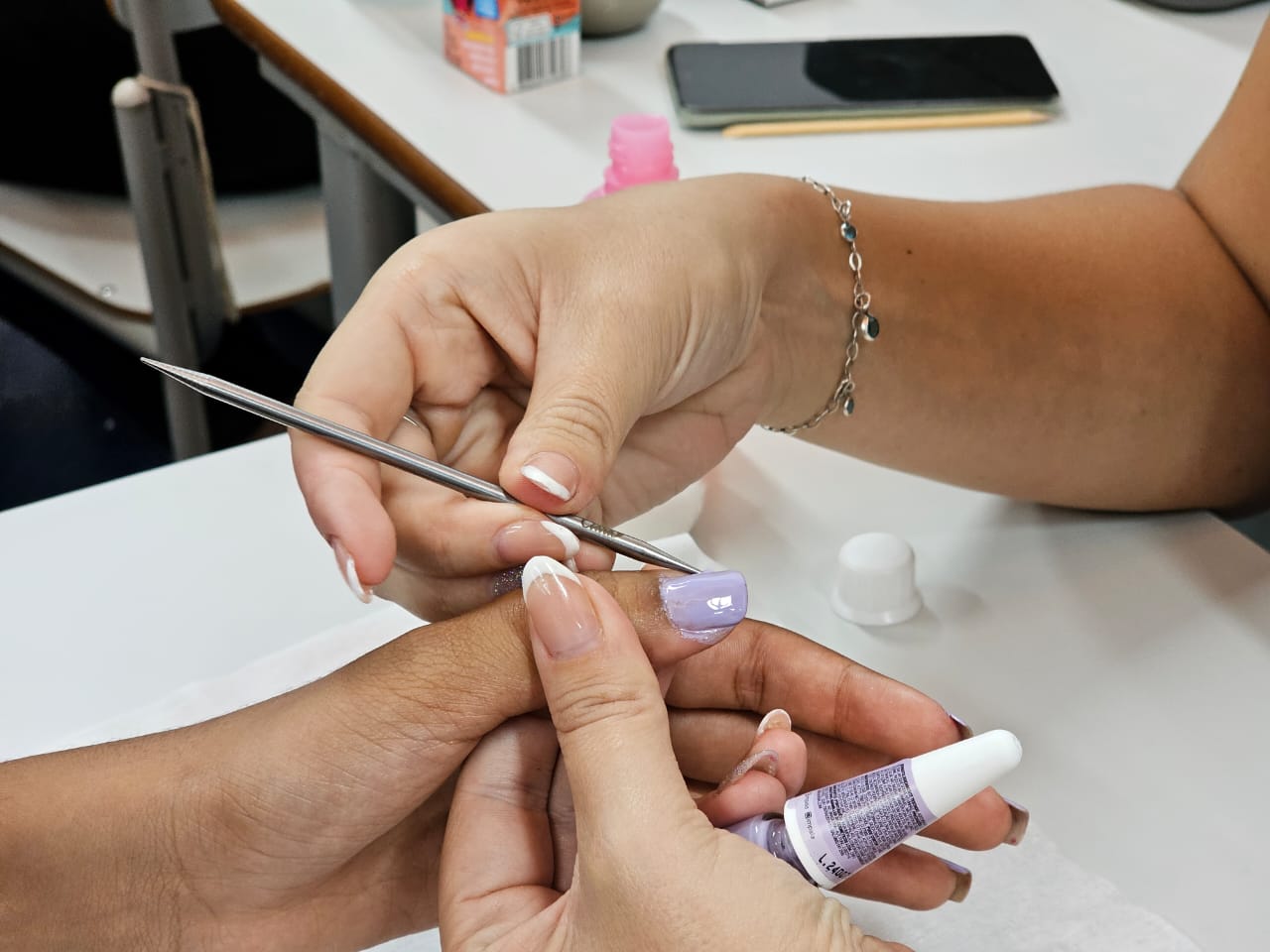 Divulgação Além das aulas técnicas, o planejamento pedagógico proporciona à turma aulas de planejamento financeiro, empreendedorismo e outras habilidades que estão diretamente conectadas com a profissão