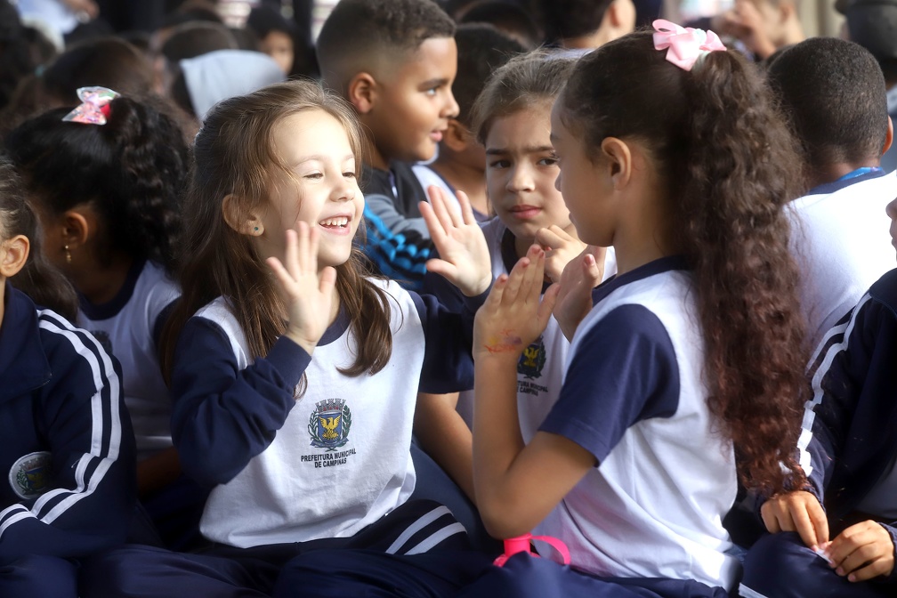 Entre os nomeados há agentes de educação infantil e pedagogos para a rede municipal