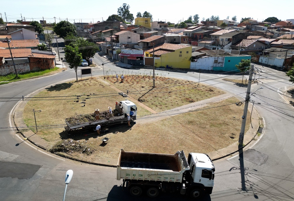 Carlos Bassan/PMC A sétima área verde está sendo plantada no Parque Floresta, no distrito do Campo Grande