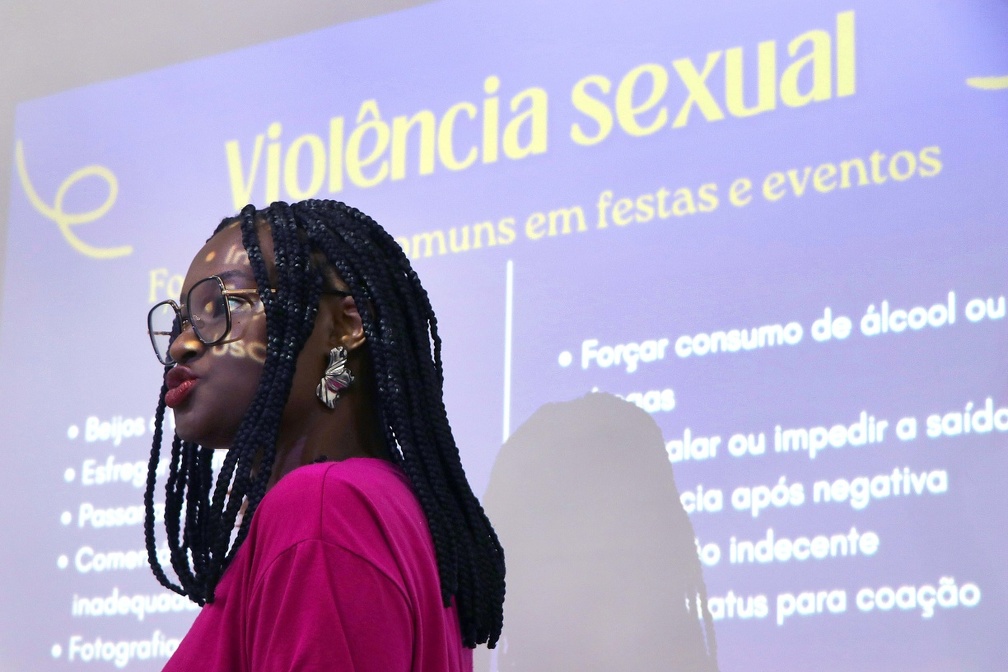 É importante denunciar o desrespeito e acolher a vítima