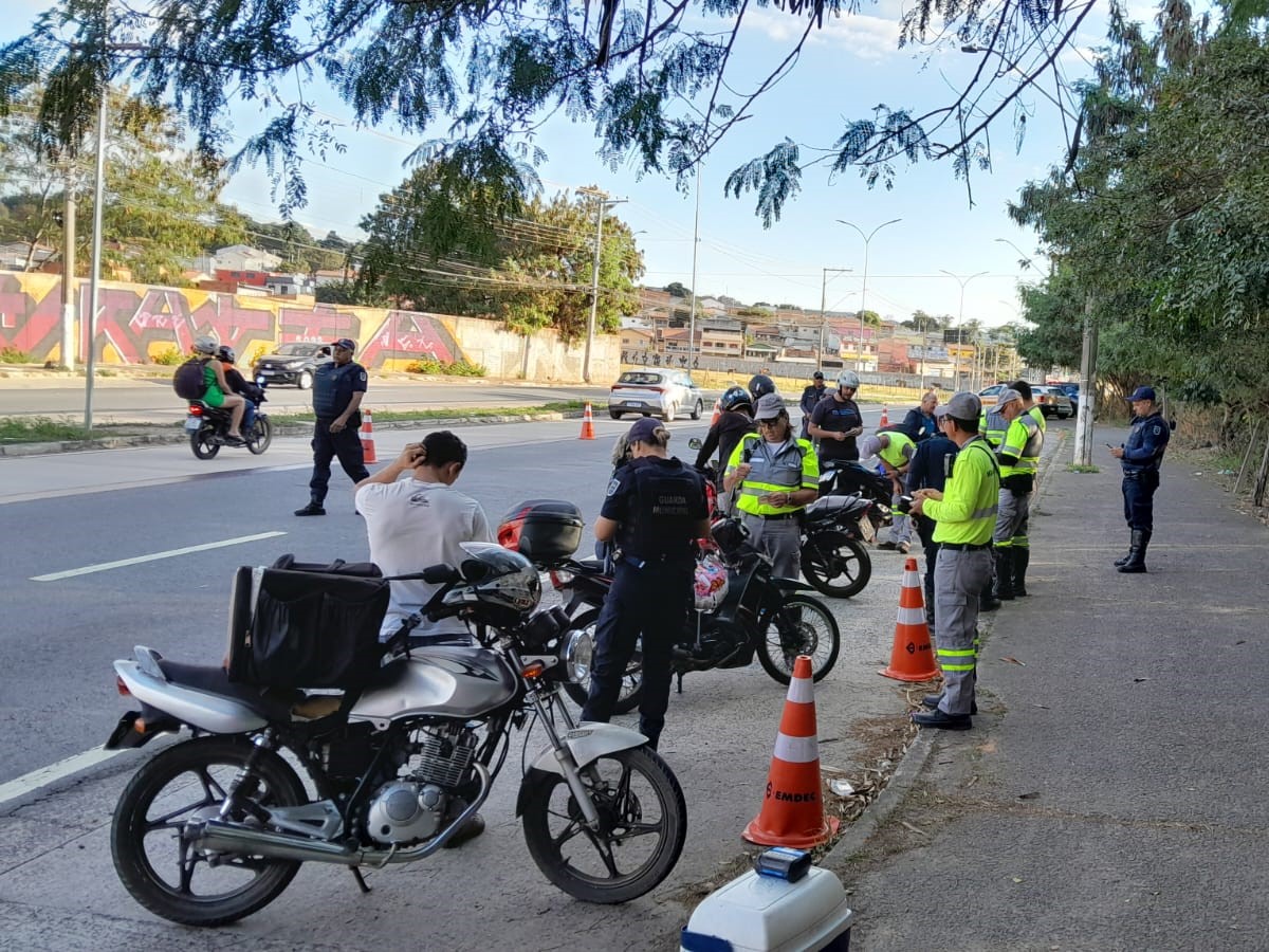 Blitze envolveram agentes da Emdec, da Guarda Municipal e Polícia Militar