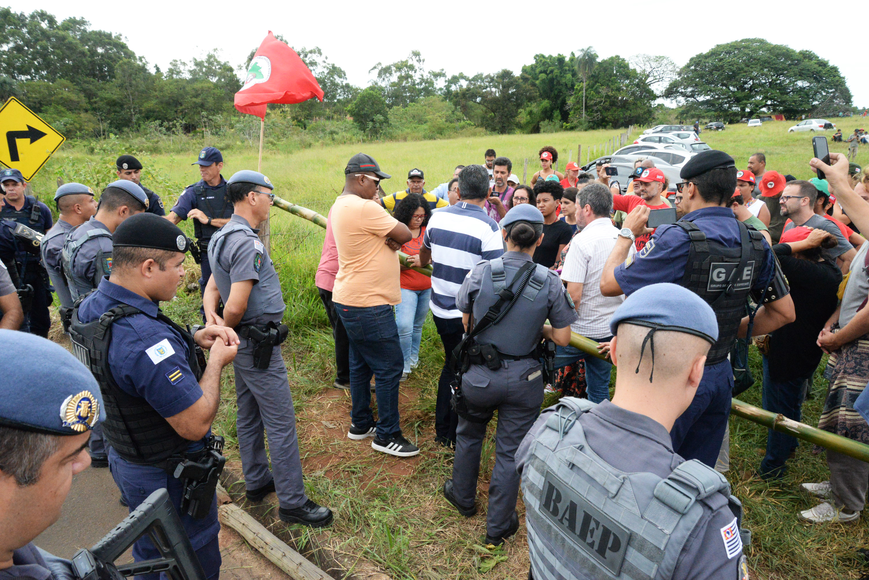 Ação foi realizada após terem sido esgotadas todas as tentativas de negociação com os ocupantes