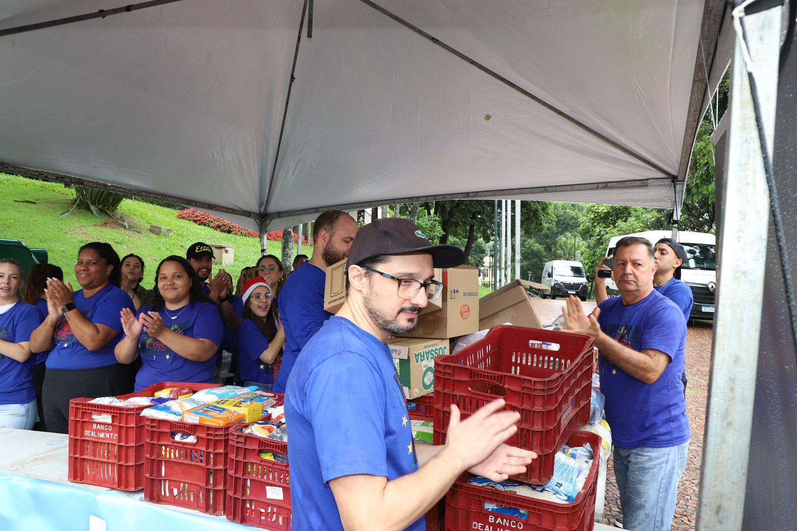 Campanha teve o auxílio de voluntários: causa nobre