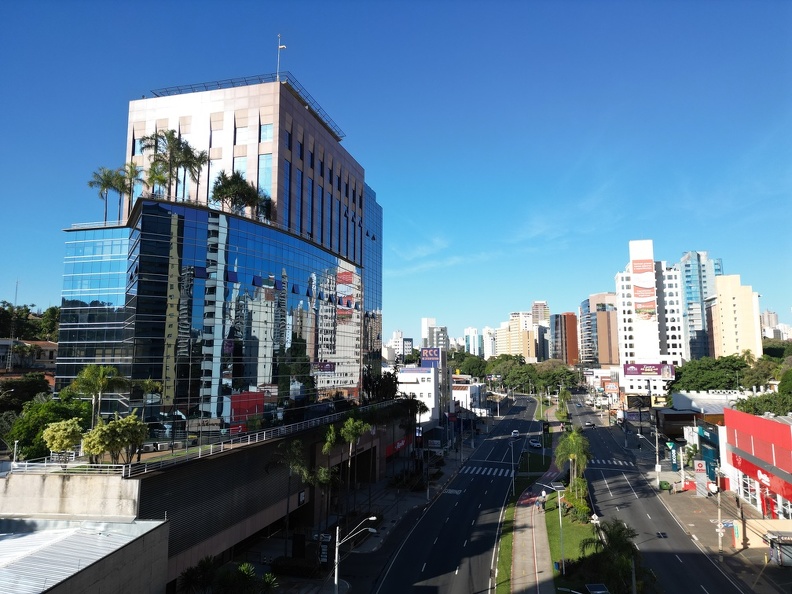 Vista da avenida Norte Sul, em Campinas