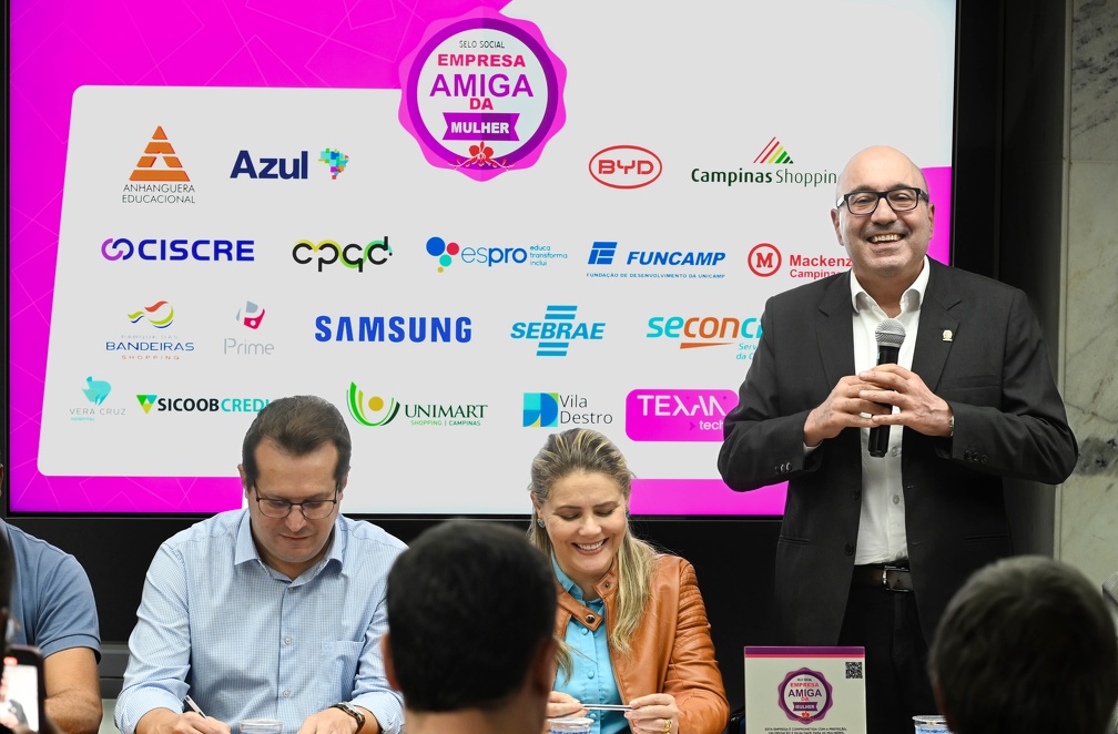 Selo reconhece empresas que implementam ações concretas de apoio às mulheres em seus ambientes de trabalho e nas comunidades onde atuam