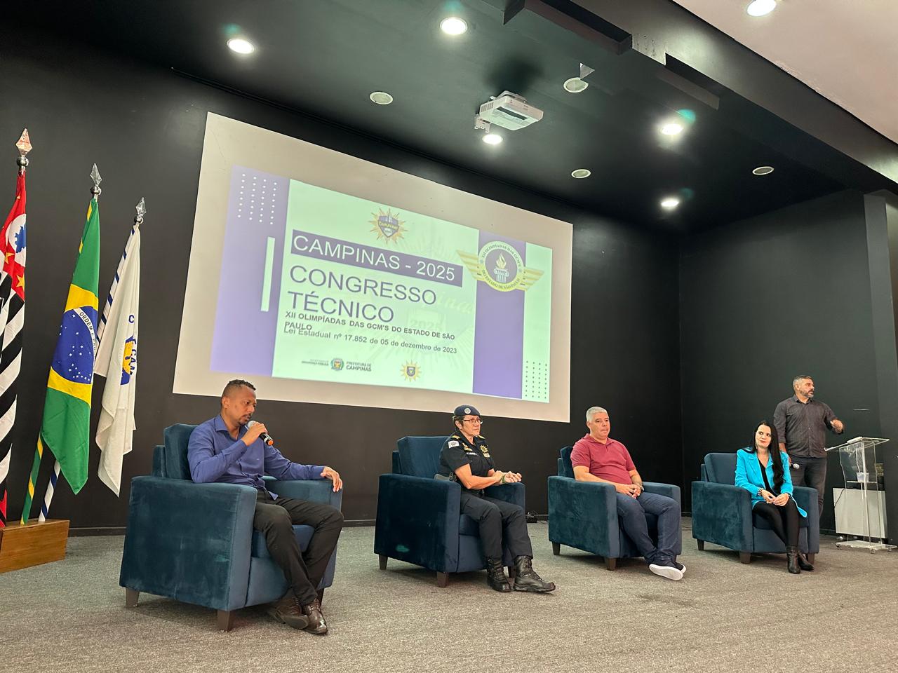 Evento ocorreu no Centro de Convenções da Secretaria de Educação, no Jardim do Vovô