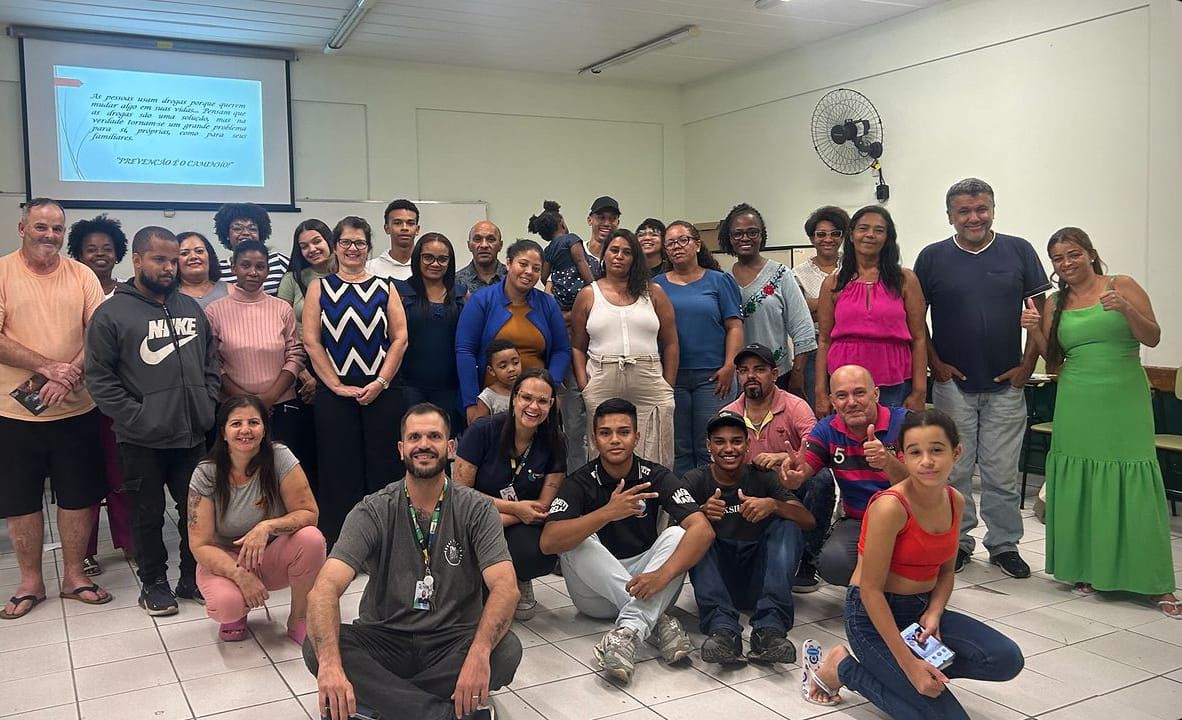 Equipe da Coordenadoria de Prevenção ao Uso de Drogas (CPUD) em evento nesta segunda-feira, 15 de abril