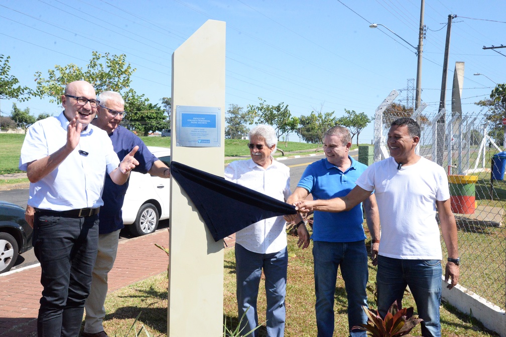 O prefeito Dário Saadi participou da entrega do novo Parcão