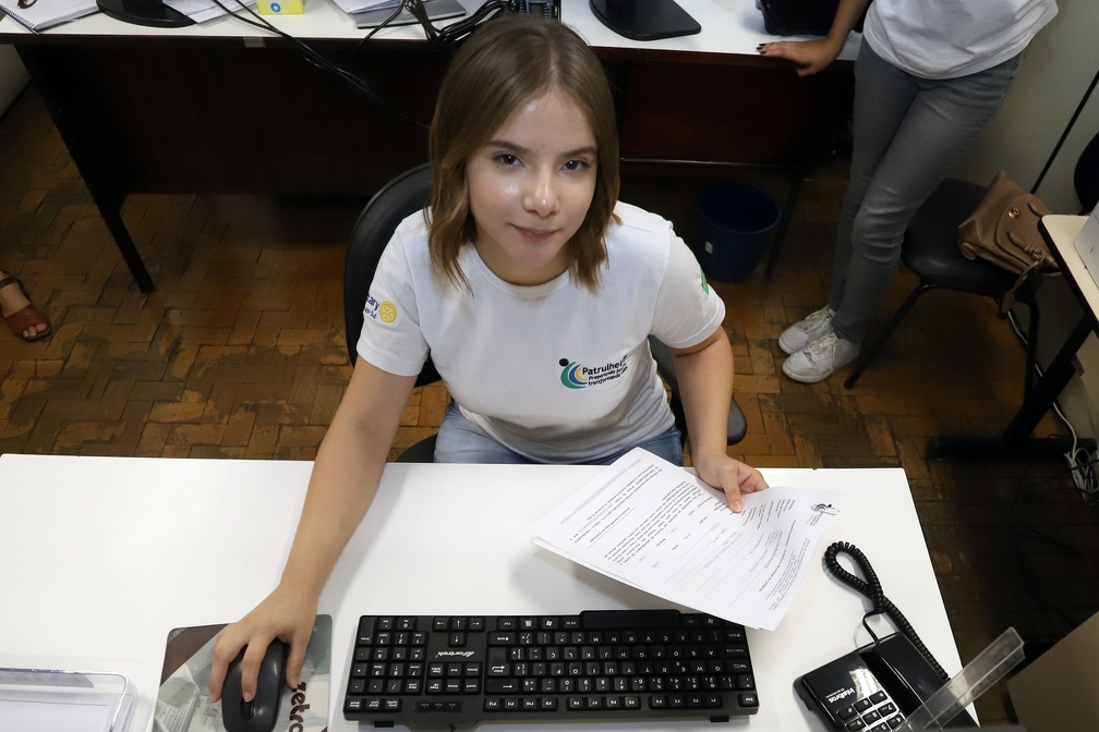 Ruth, 16 anos, quer aprender muito e, no futuro, cursar Odontologia