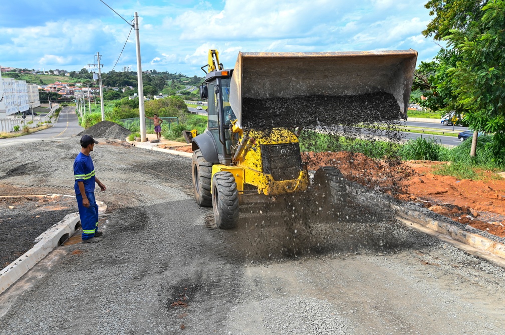 Obras de pavimentação e drenagem trazem mais qualidade de vida para a população 