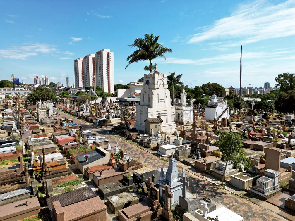 Cemitério da Saudade, em Campinas, é um dos que poderão receber sepultamento de pets