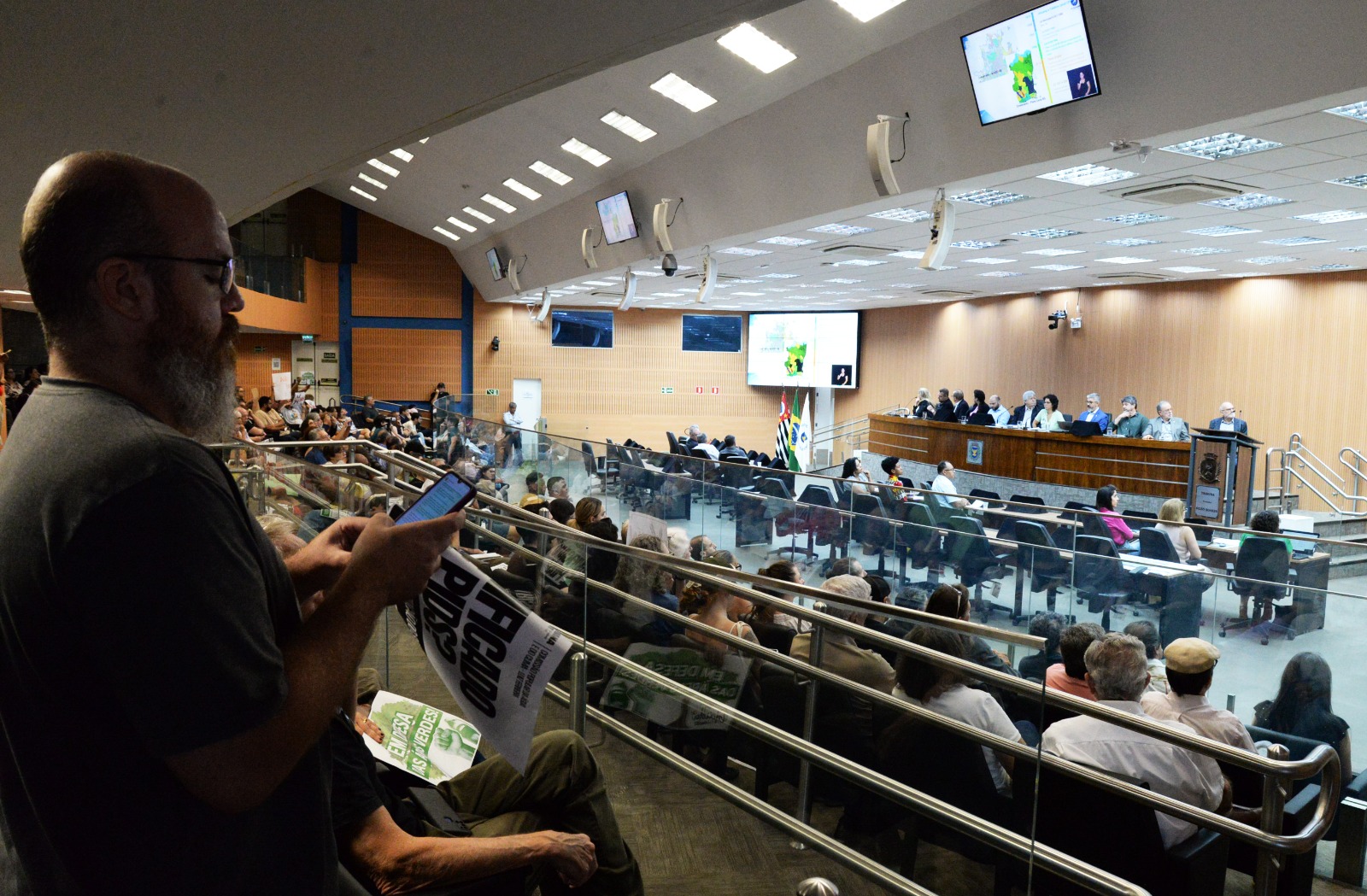 Público acompanhou a audiência e pode manifestar opiniões acerca do projeto