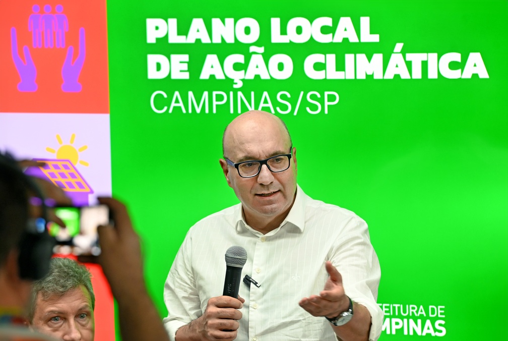 Dário Saadi fala durante lançamento do PLAC: "Melhor presente para Campinas"