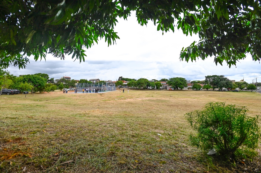 Rogério Capela Terreno que poderá receber a Praça da Cidadania mede dez mil metros quadrados