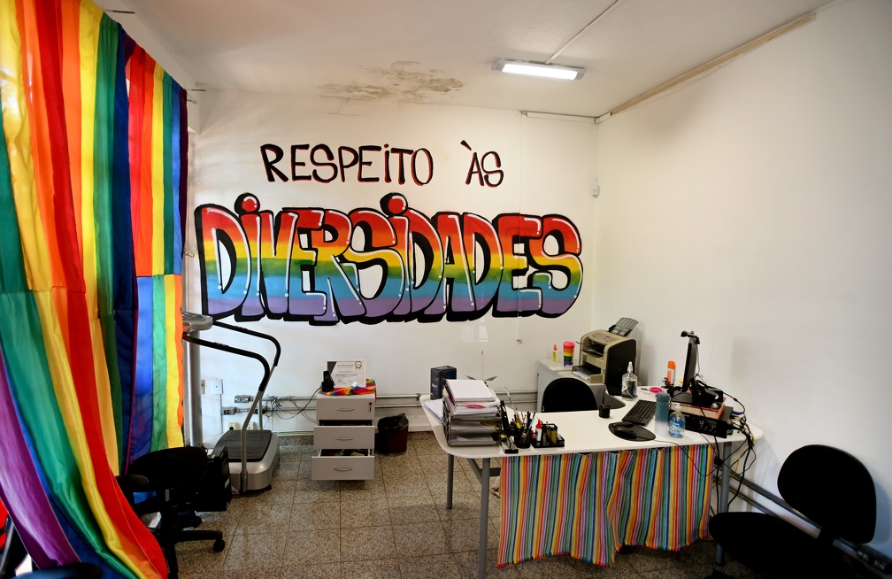 A Prefeitura mantém o Centro de Referência LGBT+ para acolher e discutir políticas para essa população