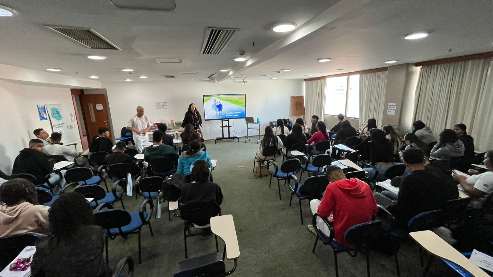 Divulgação/PMC O programa Vibe é voltado para os jovens aprendizes da Administração pública municipal