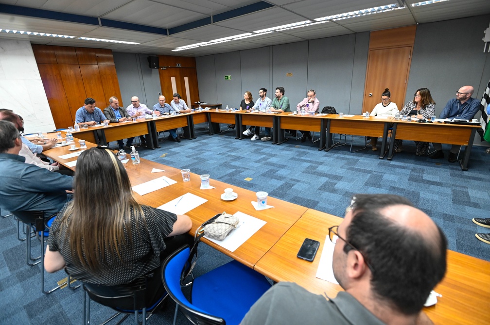 Prefeito e secretários de Finanças da RMC participaram do encontro