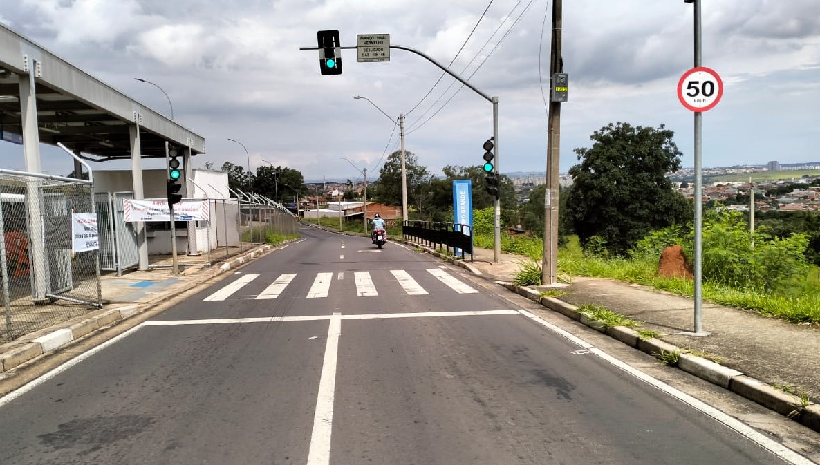 Travessia, que já conta com semáforo, terá radar para ampliar a segurança dos pedestres