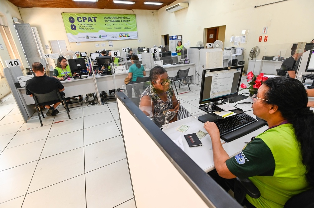 Divulgação/PMC As oportunidades são para início imediato e há vagas com salários que superam R$ 4 mil