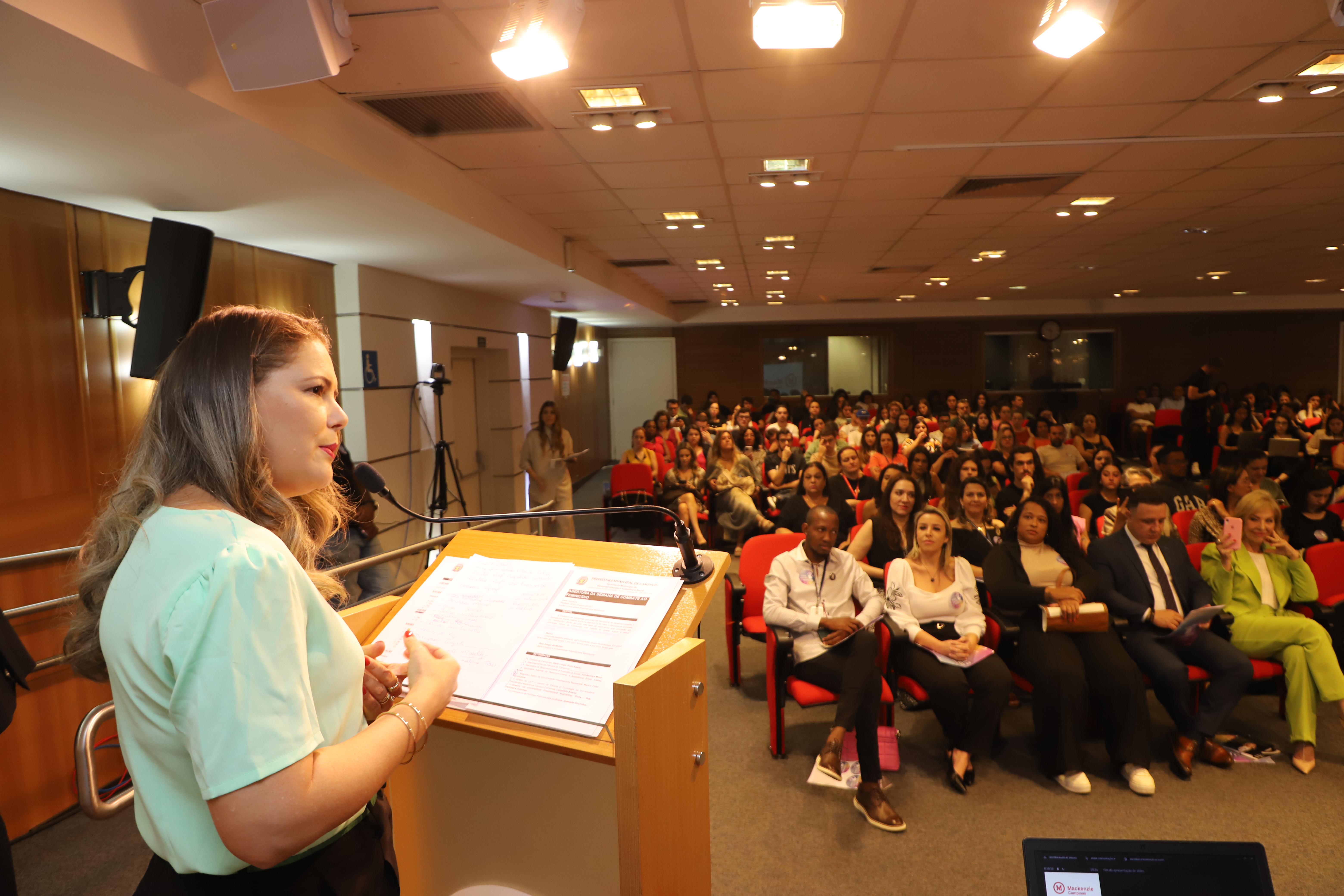 Secretária de Desenvolvimento e Assistência Social, Vandecleya Moro, explica a importância da ação