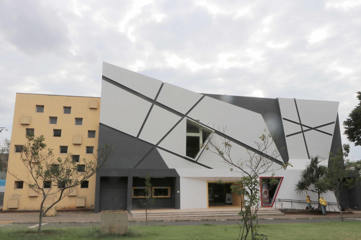 Teatro Castro Mendes que abriga o acervo da Sinfônica 